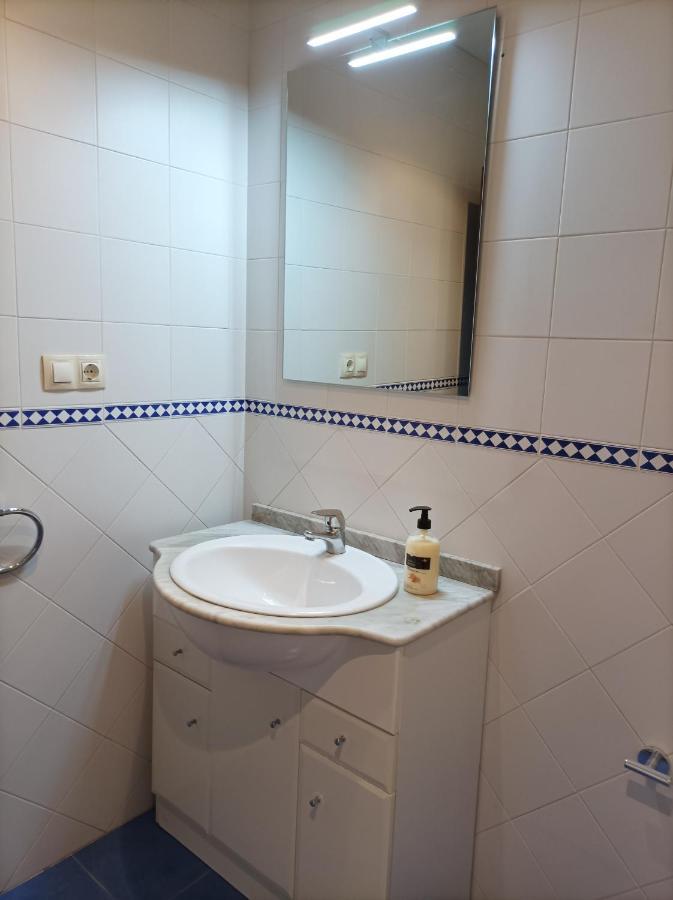 Moderno apartamento en conjunto residencial Bormujos Exterior foto