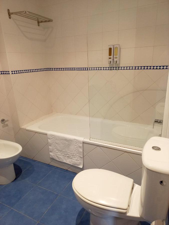 Moderno apartamento en conjunto residencial Bormujos Exterior foto